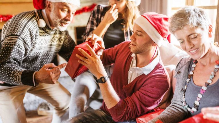 4 Ways to Reinvent Holiday Traditions to Fit Your Lifestyle